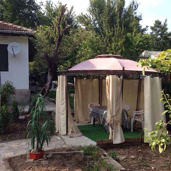 Case in Malko Tarnovo