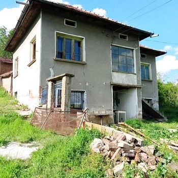 Casa in vendita vicino alla città di Cherven Bryag