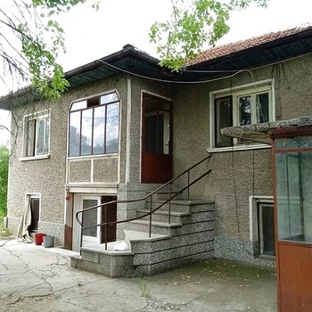 Case in Polski Trambesh