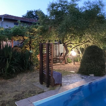 Casa in vendita con piscina vicino a Chirpan