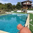 Casa in vendita con piscina ad Apriltsi