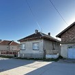 Casa con un grande cortile in vendita vicino a Ruse