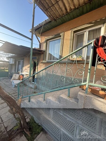 Casa con ampio cortile in vendita a Haskovo