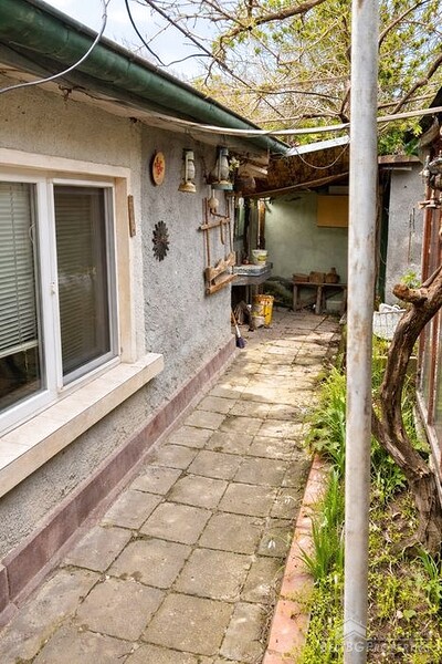 Casa con piccolo giardino in vendita a Provadia