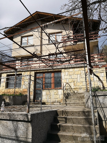 Casa con bella vista vicino a Botevgrad
