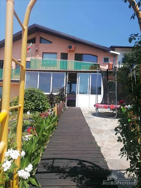Casa con vista mare in vendita a Varna