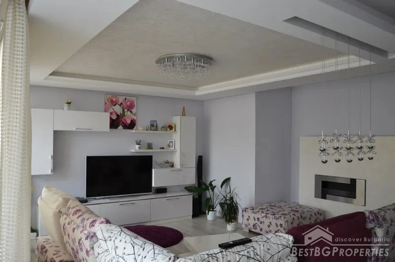 Ampio appartamento in vendita a Sofia