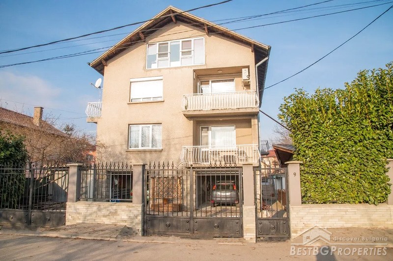 Grande casa arredata in vendita a Sofia