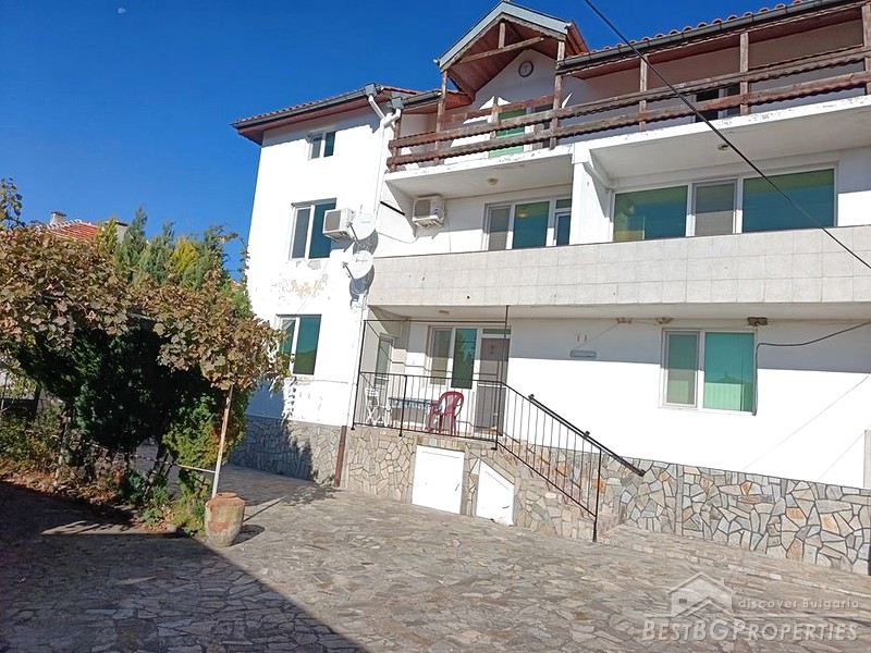 Grande casa in vendita vicino a Momchilgrad