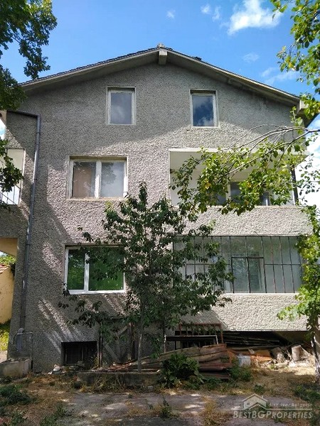 Grande casa in vendita vicino a Targovishte