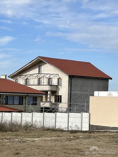 Grande casa in vendita a Ruse