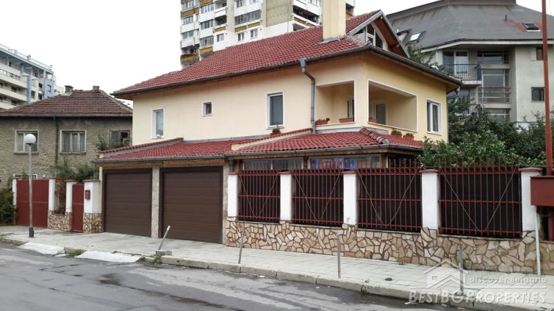 Grande casa in vendita a Sofia