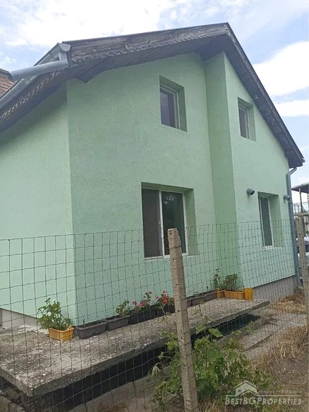 Grande casa in vendita a Svishtov