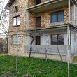 Ampia casa in vendita vicino a Shumen