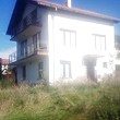 Grande casa in vendita vicino alla città di Breznik