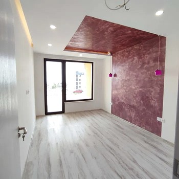 Vendesi ampio appartamento nuovo vicino al mare