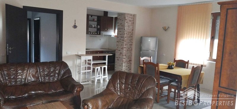 Ampio appartamento nuovo in vendita a Burgas