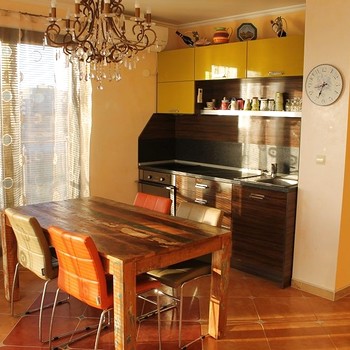 Ampio nuovo appartamento in vendita nella località balneare di Sinemorets