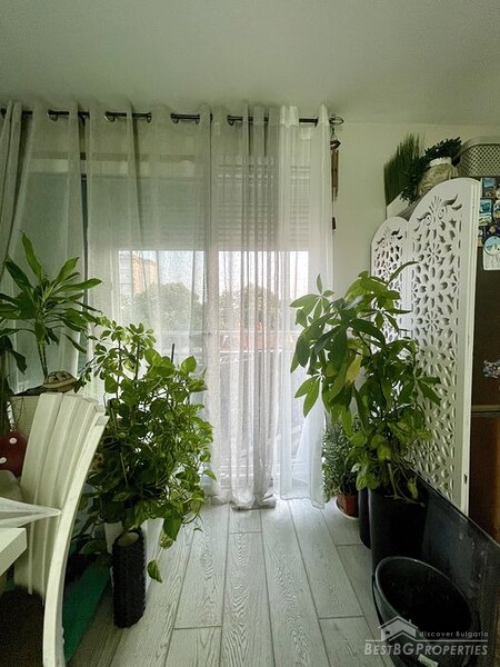 Ampio appartamento ristrutturato in vendita a Silistra