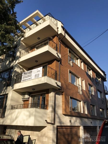 Appartamento di lusso in vendita con splendida vista sulle montagne a Sofia