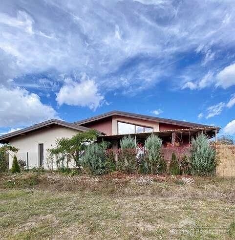 Casa di lusso arredata in vendita nella città di Dragoman