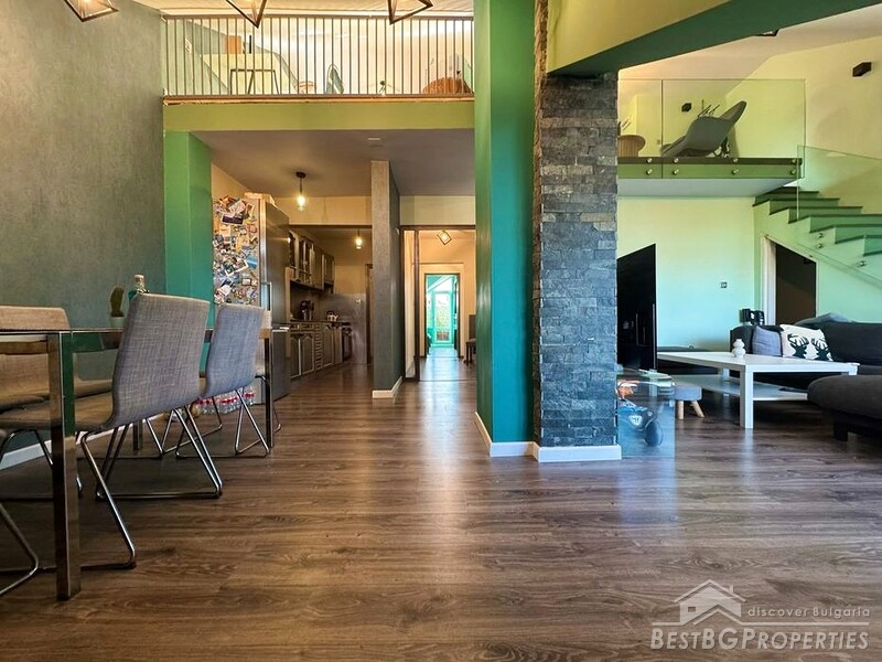Appartamento di lusso su due livelli in vendita a Sofia