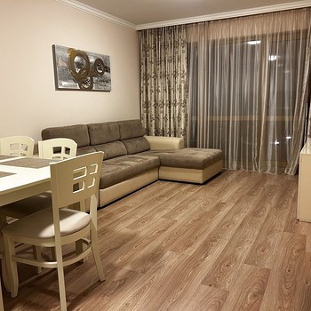 Lussuoso bilocale a Sveti Vlas con vista mare