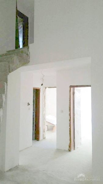 Appartamento su due livelli in vendita a Varna