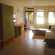 Moderno appartamento con una camera da letto con vista mare a Saint Vlas