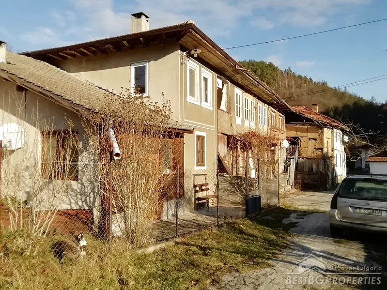 Casa di montagna in vendita vicino a Tryavna