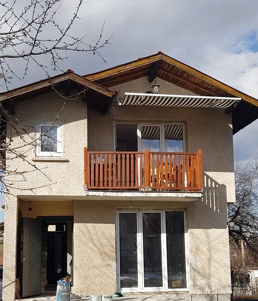 Bella casa in vendita vicino a Bozhurishte