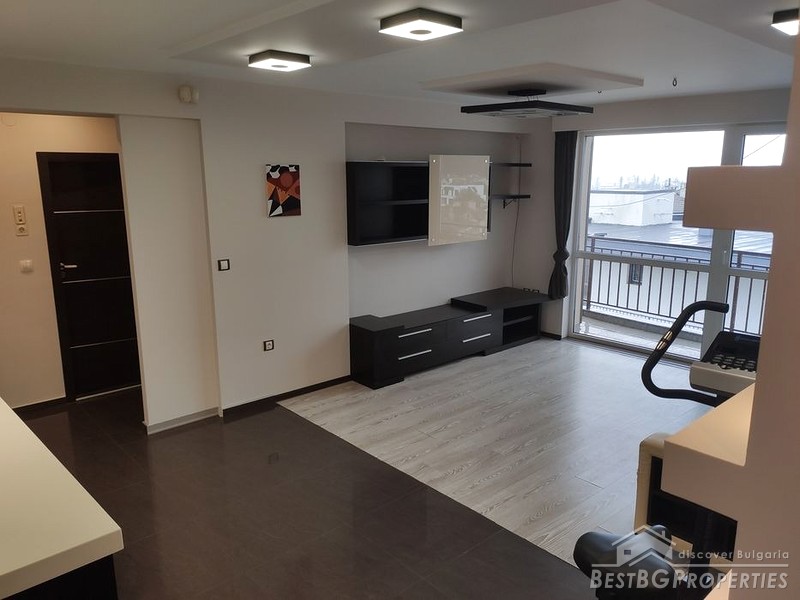 Nuovo appartamento con vista mozzafiato in vendita a Varna