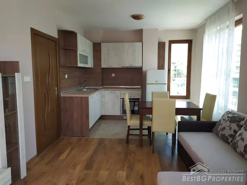 Nuovo appartamento arredato in vendita a Varna