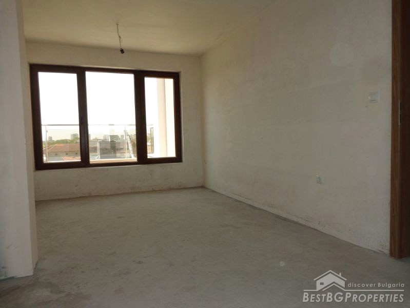 Nuovo soleggiato appartamento con una camera da letto in vendita a Plovdiv