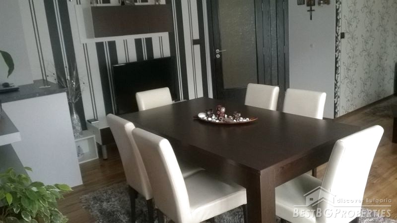 Nuovo appartamento con tre camere da letto in vendita a Burgas