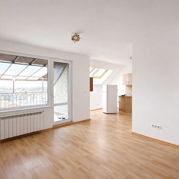 Appartamento ristrutturato di recente in vendita a Sofia