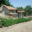 Casa solida in un villaggio bene accomodato