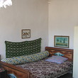 Casa solida in un villaggio bene accomodato