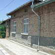 Casa solida in un villaggio bene accomodato