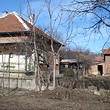 Nizza Village Estate vicino a Kozludui