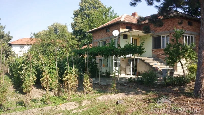 Bella casa in vendita vicino a Dalgopol