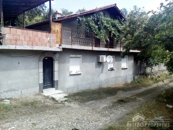 Bella casa situata nelle immediate vicinanze di Blagoevgrad