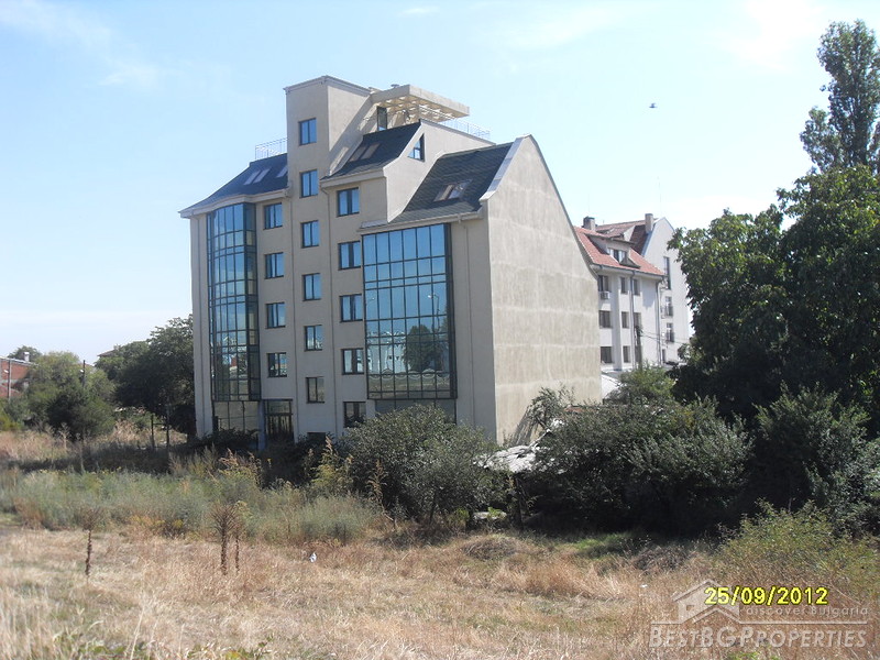 Edificio per uffici in vendita a Sofia