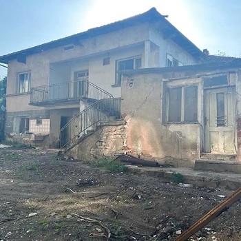 Vecchia casa di campagna in vendita vicino al Montana