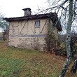 Vecchia casa in vendita nelle montagne vicino ad Apriltsi