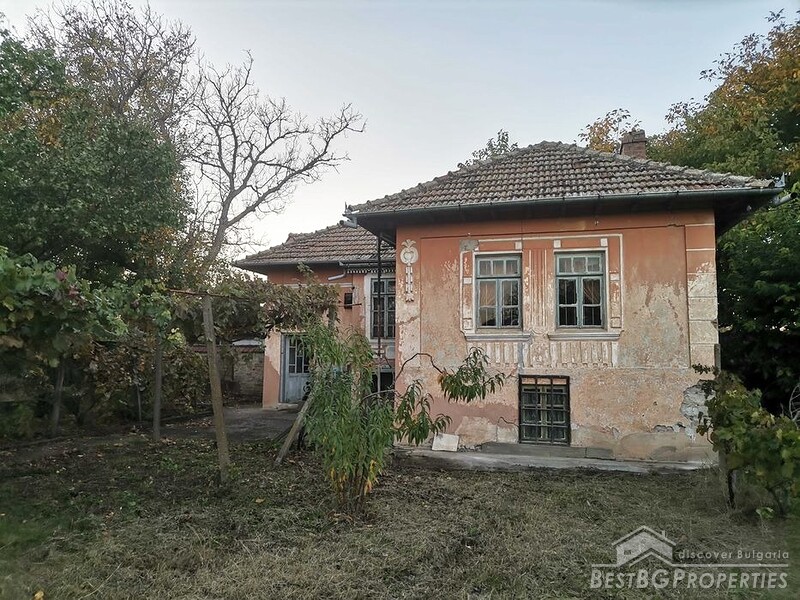 Vecchia casa in vendita vicino alla città di Veliko Tarnovo