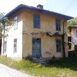 Vecchia casa in vendita vicino alla città di Troyan