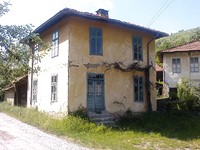 Vecchia casa in vendita vicino alla città di Troyan