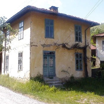 Case in Troyan