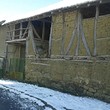 Vecchia proprietà rurale in vendita vicino a Popovo
